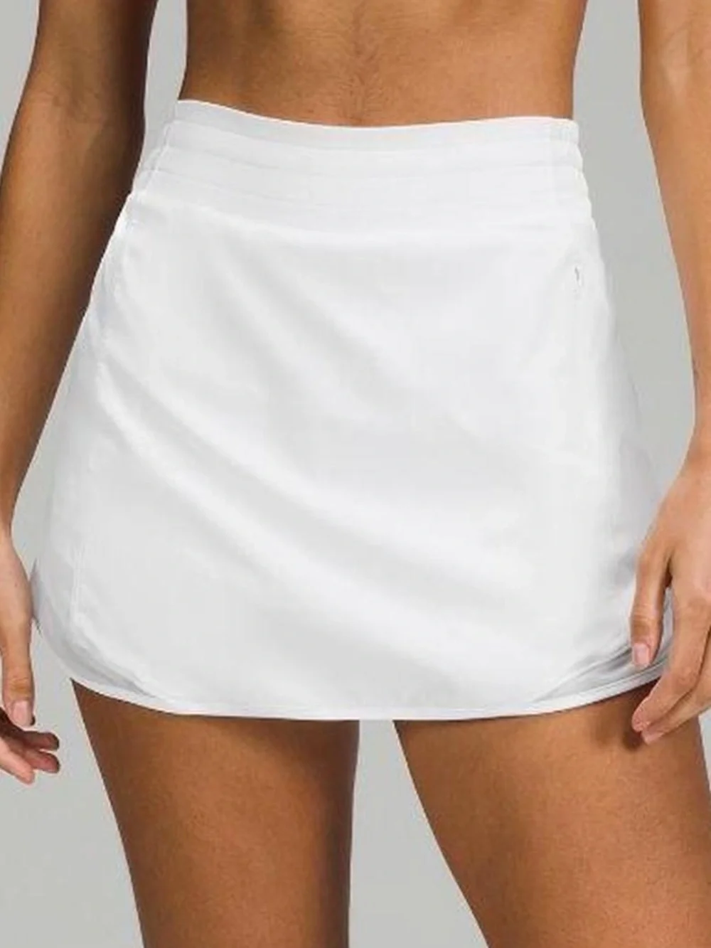 Lululemon Hotty Hot High-Rise Skirt in white size 8